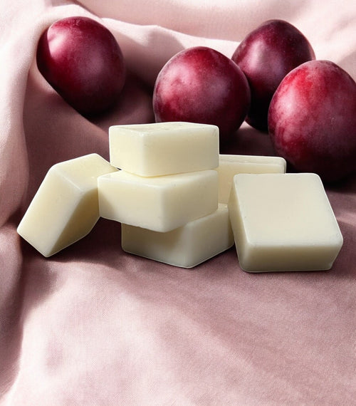 Black Plum & Rhubarb - Wax Melts 65g - Wax Melts - Souvant Fragrance Co